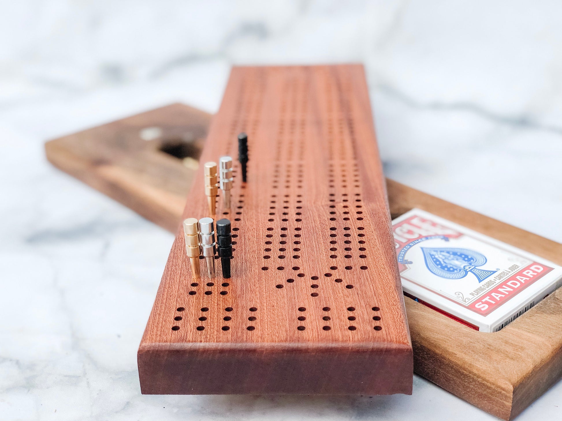 Sapelle Crib Board | Cribbage Board | Card Game | Metal pegs | Game | Gift