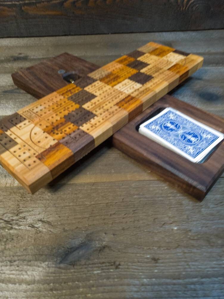 Cribbage board | Personalize your own cribbage board | Custom Engraving Available | Gift