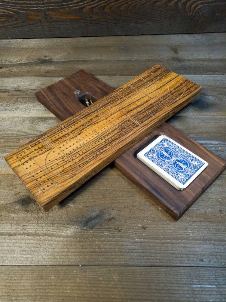 Cribbage board |Skunk lines |Card and Peg storage | Wedding Christmas Retirement Housewarming | Gift