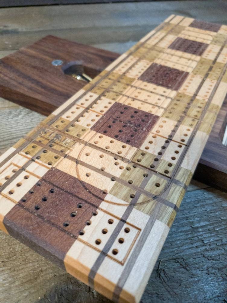 Cribbage board |Skunk lines |Card and Peg storage | Wedding Christmas Retirement Housewarming | Gift