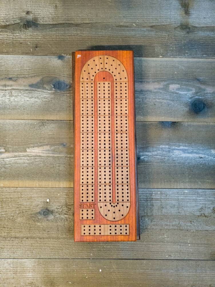 Custom Cribbage Board * Personalized Cribbage Board * Family Game Night * Cribbage Board