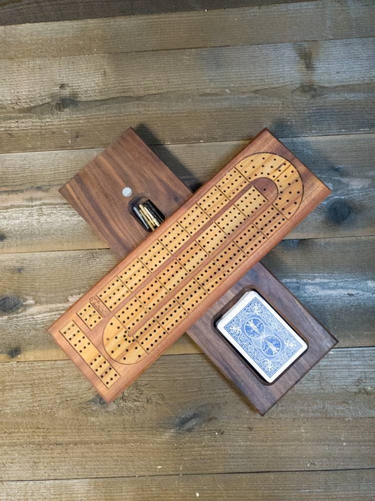 Cribbage board |Skunk lines |Card and Peg storage | Wedding Christmas Retirement Housewarming | Gift