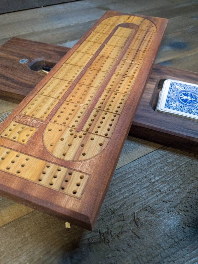 Cribbage board |Skunk lines |Card and Peg storage | Wedding Christmas Retirement Housewarming | Gift