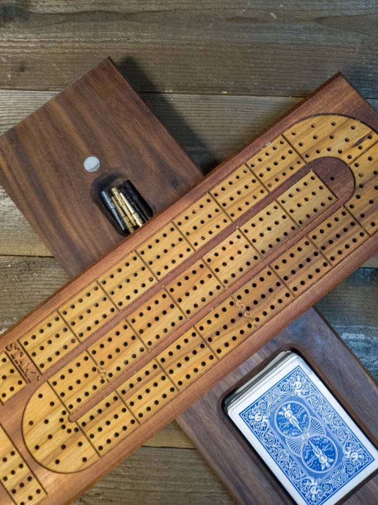 Cribbage board |Skunk lines |Card and Peg storage | Wedding Christmas Retirement Housewarming | Gift