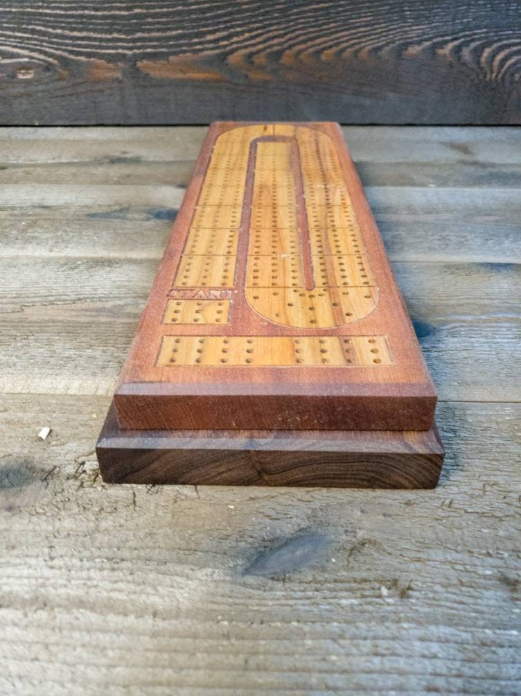 Cribbage board |Skunk lines |Card and Peg storage | Wedding Christmas Retirement Housewarming | Gift