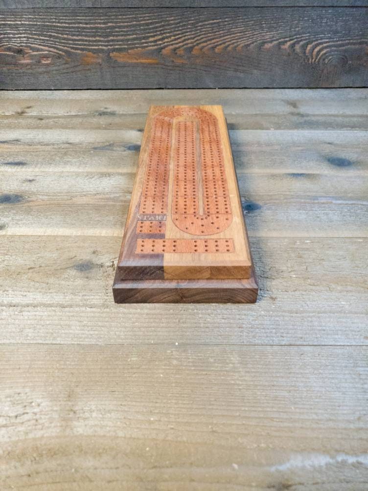 Cribbage board |Skunk lines |Card and Peg storage | Wedding Christmas Retirement Housewarming | Gift