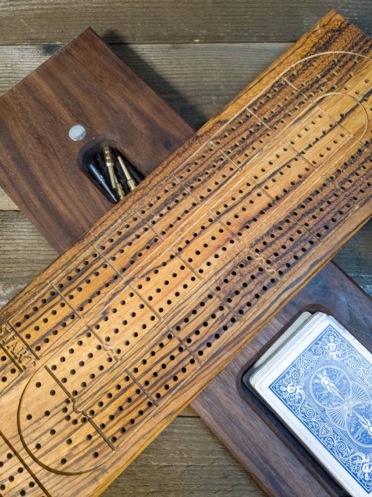 Cribbage board |Skunk lines |Card and Peg storage | Wedding Christmas Retirement Housewarming | Gift