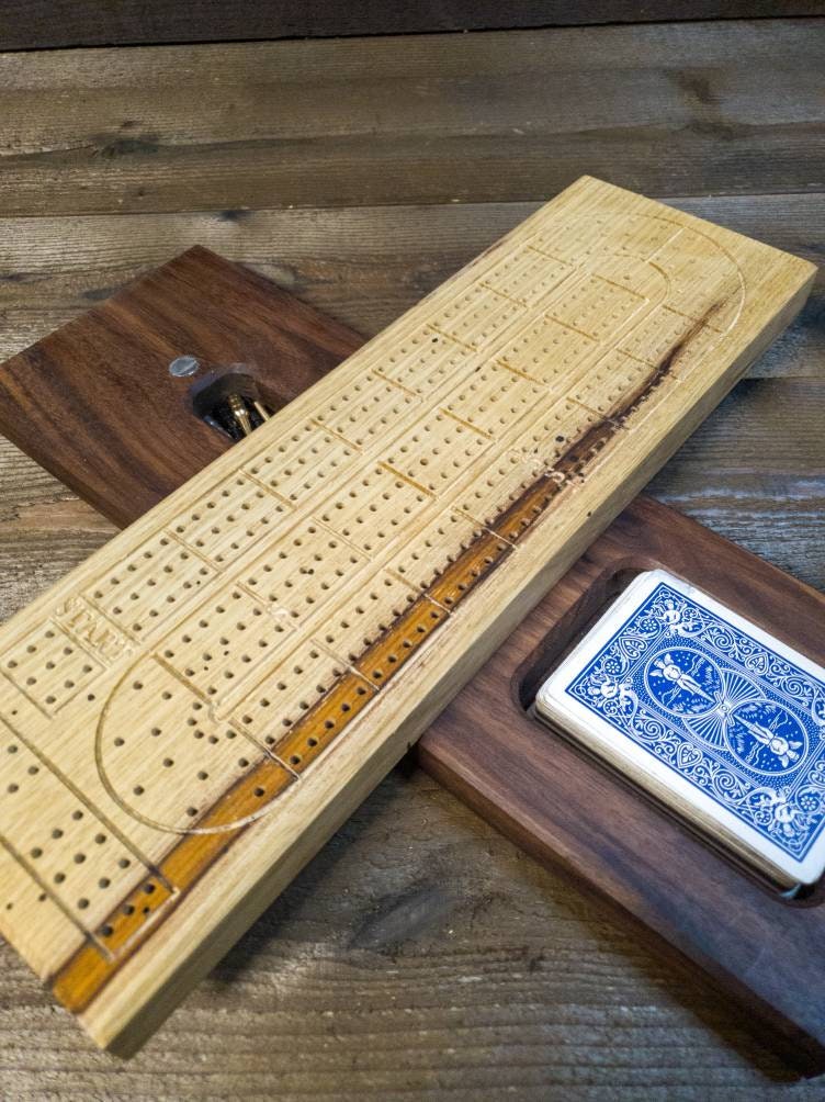 Cribbage board |Skunk lines |Card and Peg storage | Wedding Christmas Retirement Housewarming | Gift