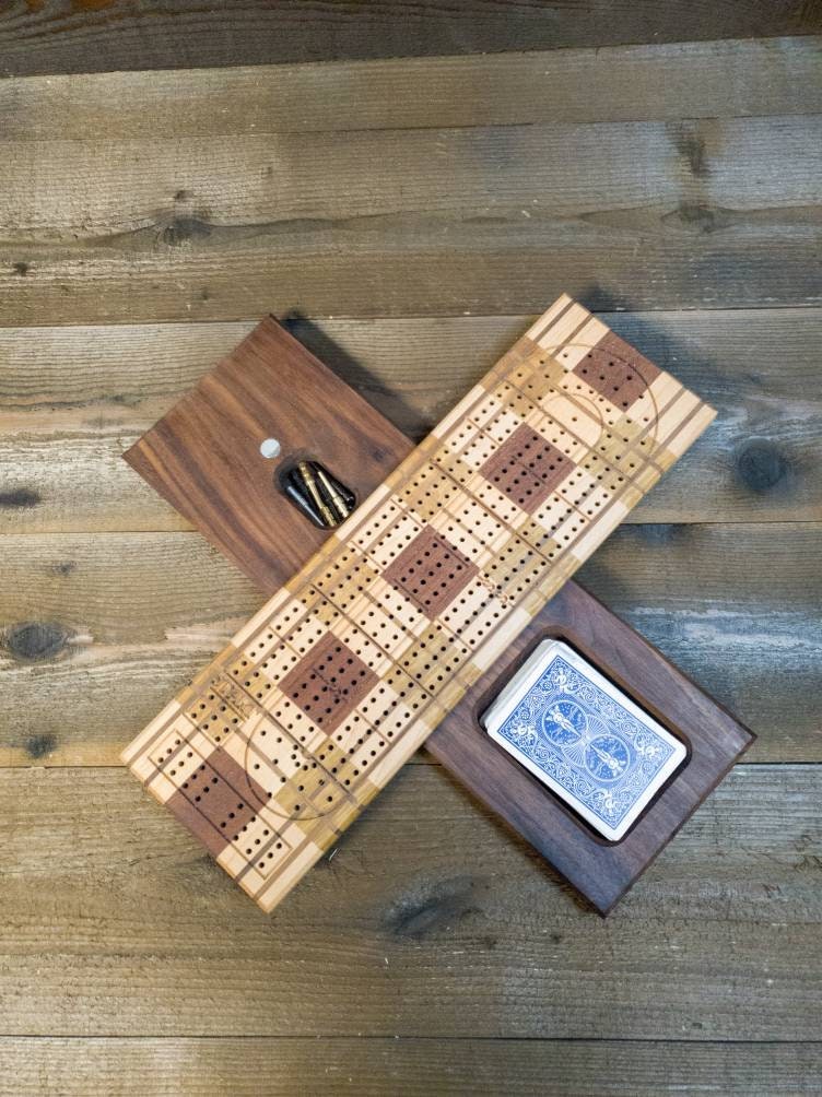 Cribbage board |Skunk lines |Card and Peg storage | Wedding Christmas Retirement Housewarming | Gift