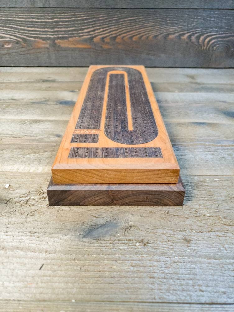 Cribbage board |Skunk lines |Card and Peg storage | Wedding Christmas Retirement Housewarming | Gift