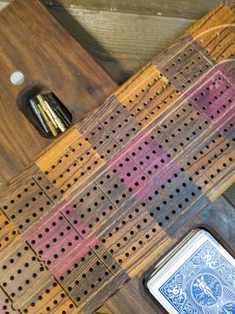 Cribbage board |Skunk lines |Card and Peg storage | Wedding Christmas Retirement Housewarming | Gift