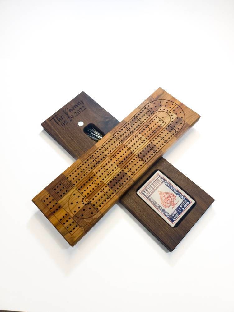 Cribbage board |Skunk lines |Card and Peg storage | Wedding Christmas Retirement Housewarming | Gift