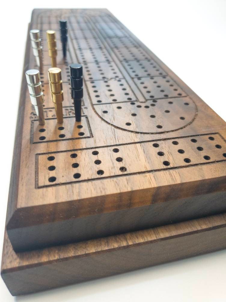 Personalized Cribbage Board - Cribbage board - Family game night -