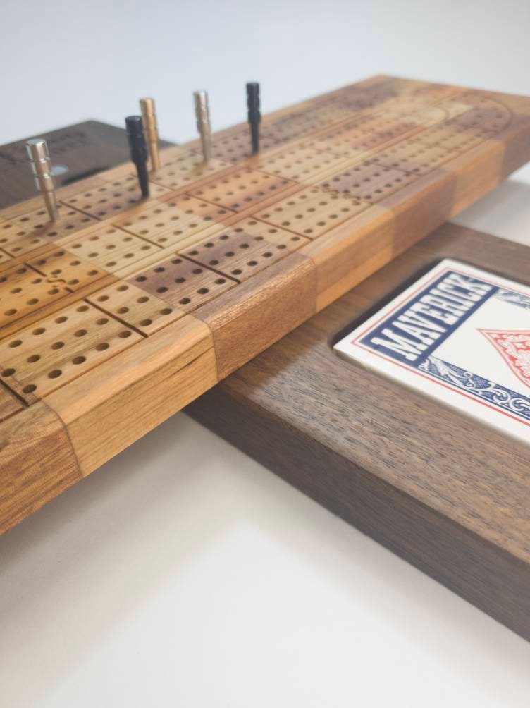 Cribbage board |Skunk lines |Card and Peg storage | Wedding Christmas Retirement Housewarming | Gift